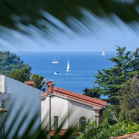 Botanica Holiday home