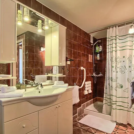 Botanica Holiday home