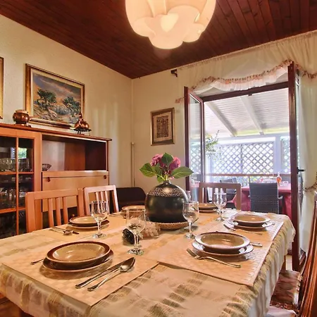Botanica Holiday home *