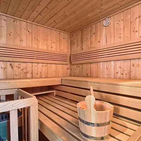 Botanica Holiday home *