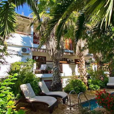 Botanica بيت للعطل